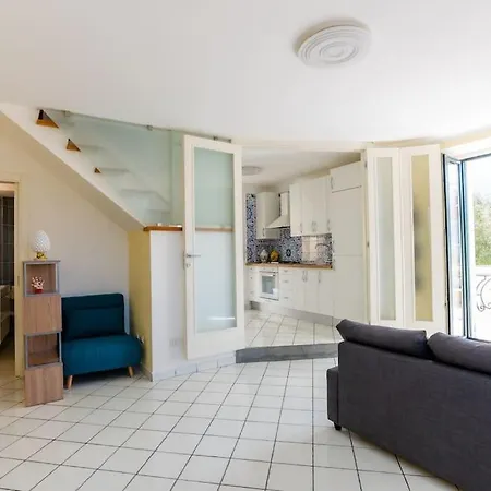 Apartment Realty Holidays Vinny House
